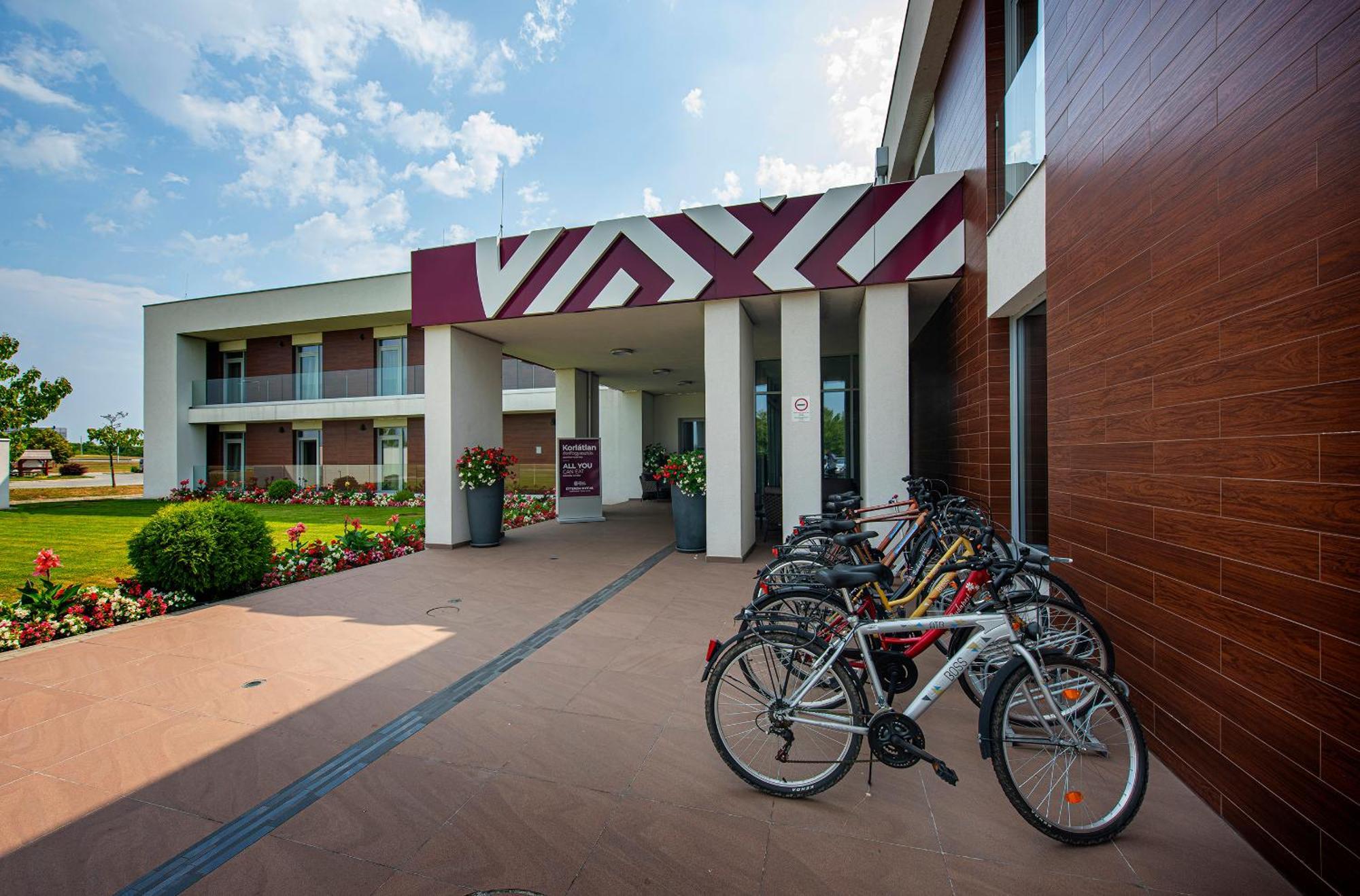 Outlet Hotel Polgár 外观 照片
