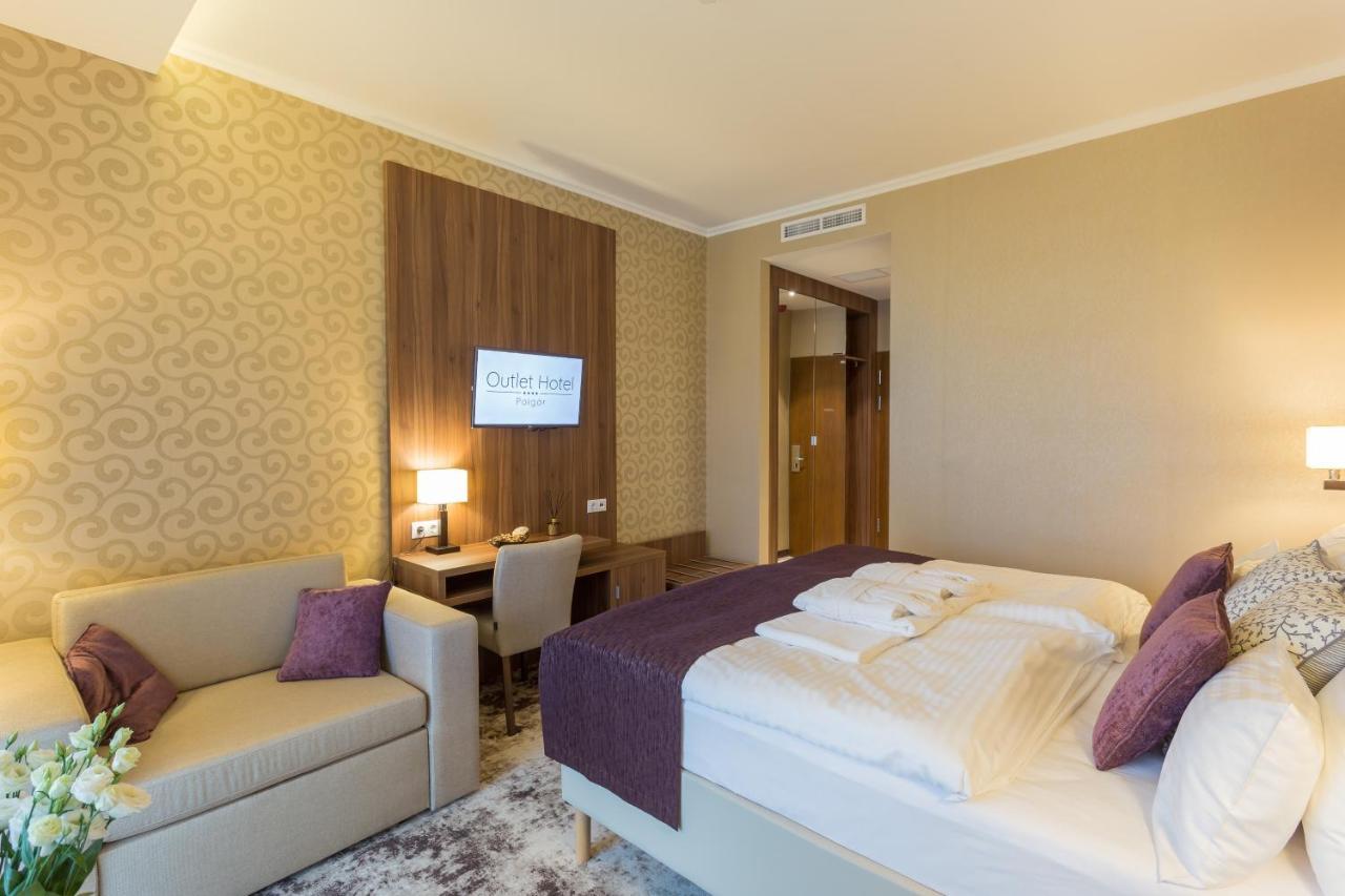 Outlet Hotel Polgár 外观 照片